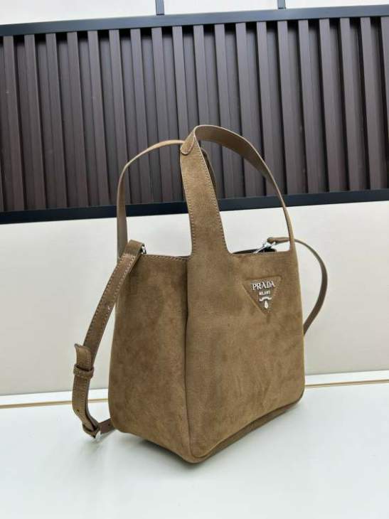 Picture of Prada Handbags _SKUfw212411199fw